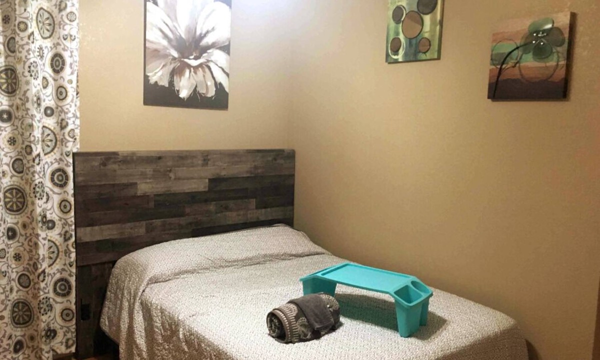Shady Shores House | Comfortable 2-Bedroom Private Entry Suite - Pet Friendly!