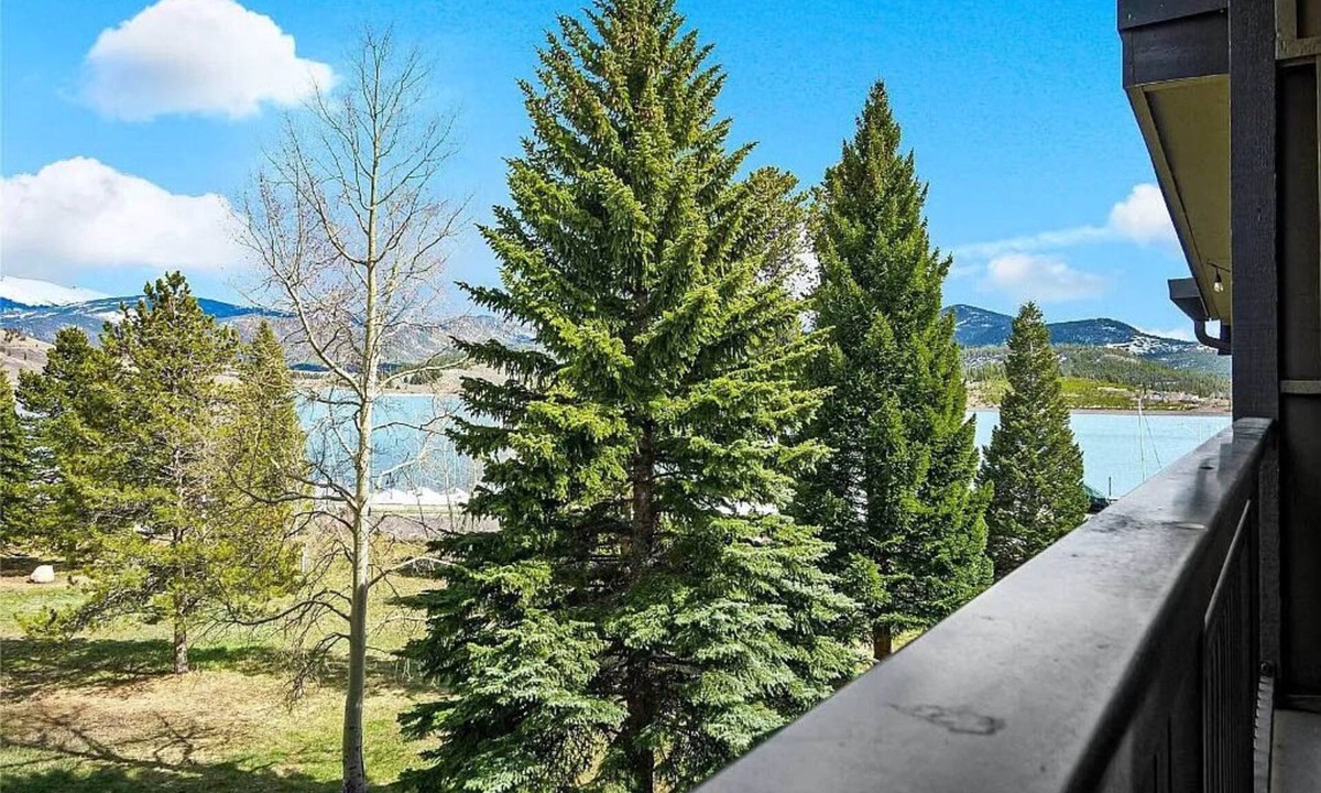 Dillon Condo | Comfortable Mountain Condo Close to Everything!