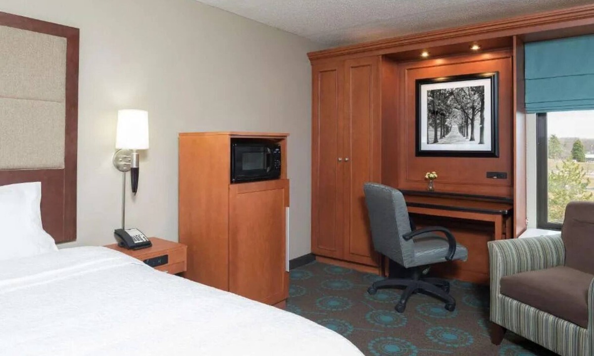 Thurston Hotel | Comfortable Stay w/Onsite Parking & Free Hot Breakfast, Perfect for UM Visits