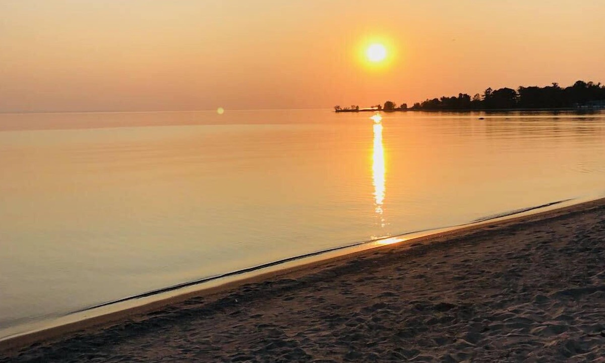 Lafontaine Cottage | Cottage just steps from beautiful Georgian Bay!