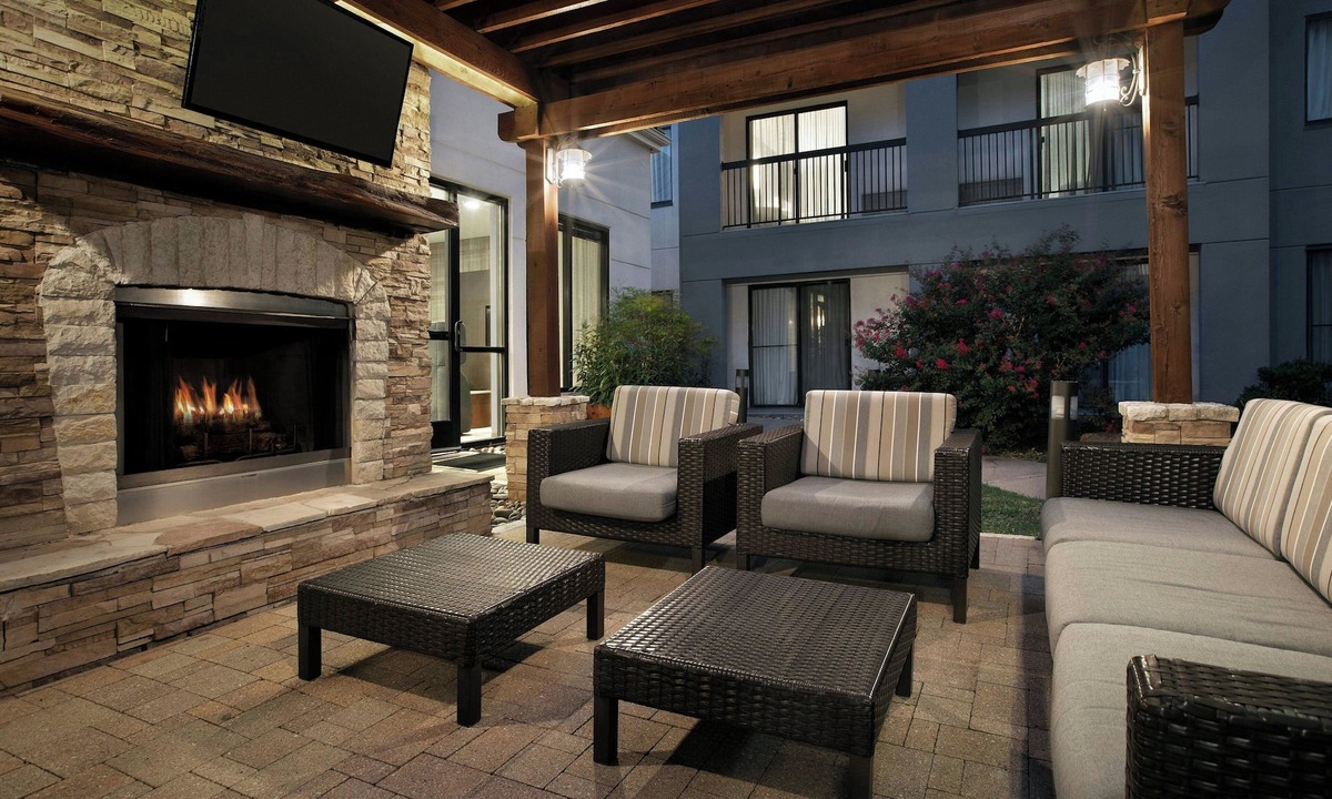 Irving Hotel | Courtyard By Marriott Dallas DFW Airport North/Irving