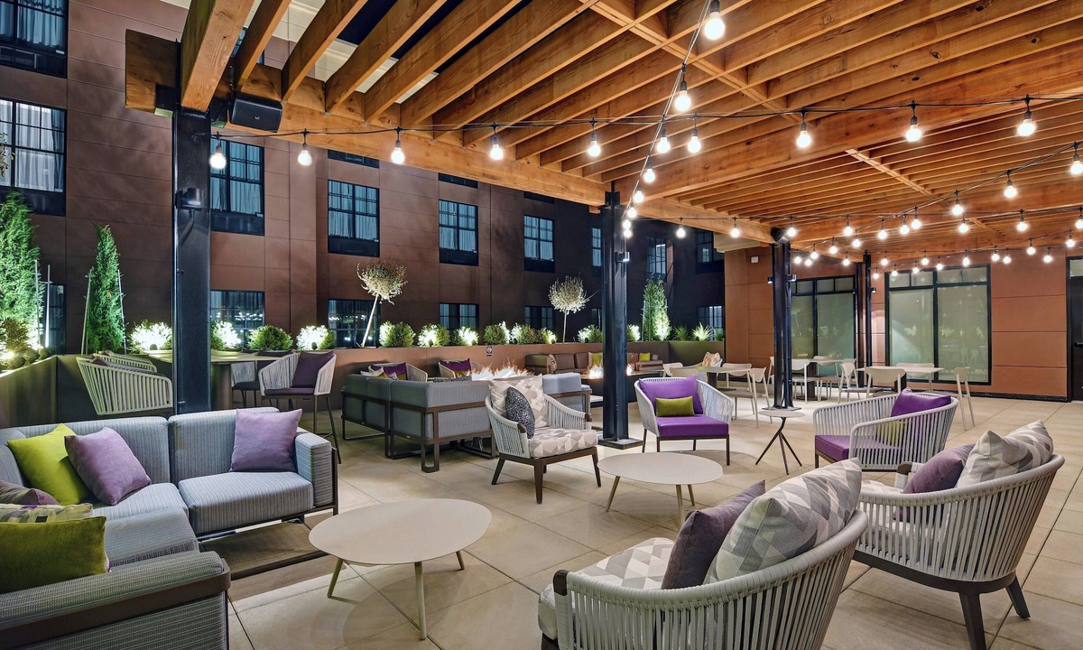 Manhattan Hotel | Courtyard by Marriott Manhattan Aggieville
