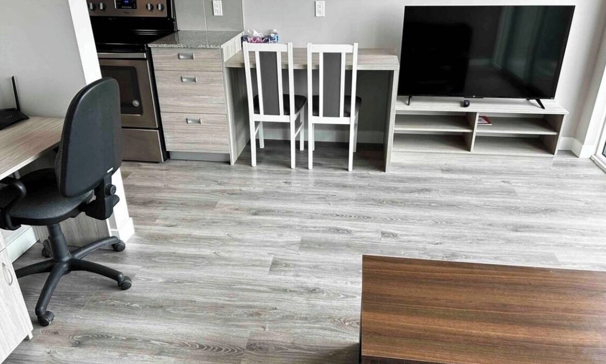Waterloo Apartment | Cozy 1-bedroom apartment with AC in excellent Waterloo location