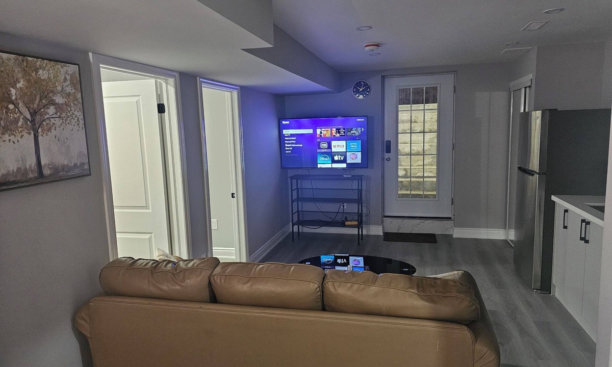 Rosemount Apartment | Cozy 2 Bedrm with separate entrance