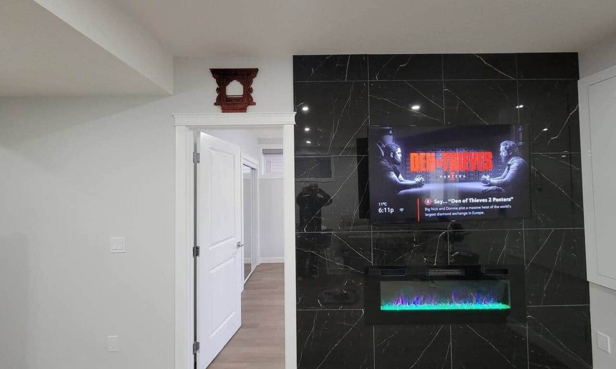 Panorama Hills House | Cozy and Modern Suite - Your Home Away from Home!