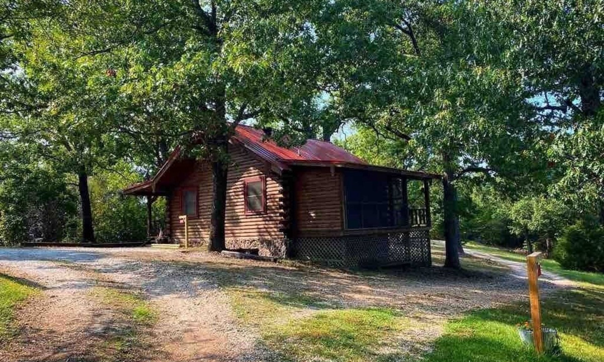Eureka Springs Cabin | Cozy Cabin at Bear Mountain Log Cabins