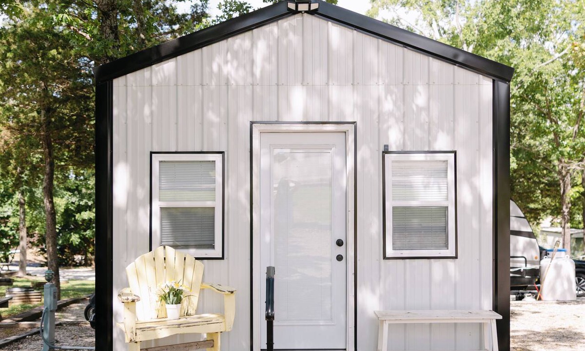 Shell Knob Cabin | Cozy Cabin at Viola RV Park Near Table Rock Lake!