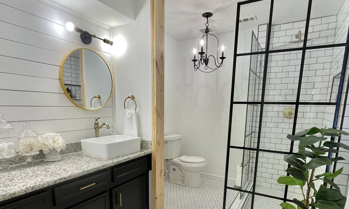 Klein House | Cozy Modern Farmhouse w/Heated Pool and Spa!