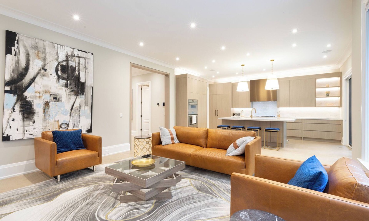 Rathwood House | Custom Home in Etobicoke [20 Minutes to Downtown]