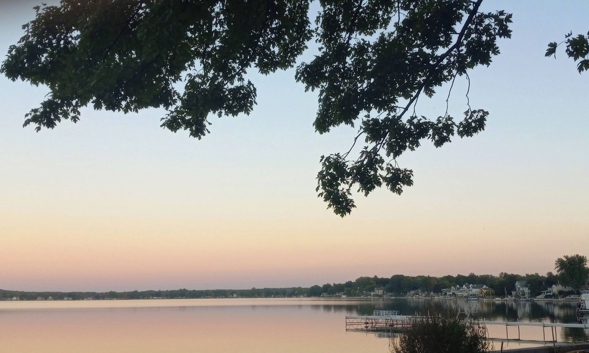 Manitou Beach-Devils Lake House | Cute little 2-bedroom cabin by the lake in Manitou Beach-Devils Lake