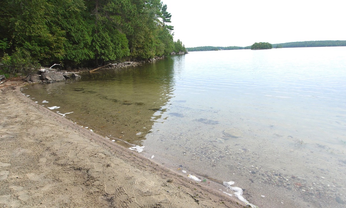 Frontenac Ski Chalet | Devil Lake Beach Retreat