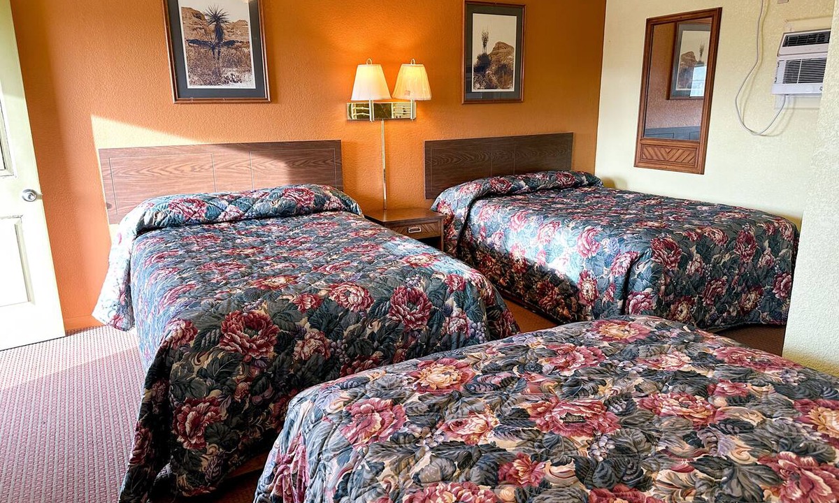 Dickens Hotel | Dickens Country Stays