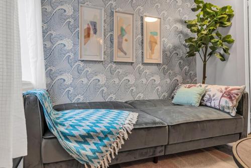 Cornwall Apartment | Downtown Vista - 5 mins to Water - Pet