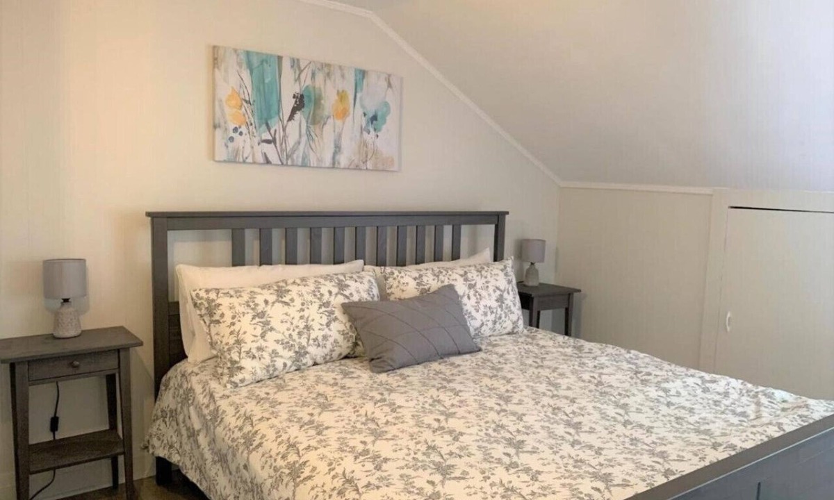 Wellington Apartment | Downtown Wellington Apartment-Bloomfield Unit