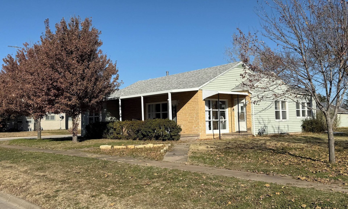 Wilson House | Dripping with COZY! Freshly remodeled. 3 bedroom bath and a half
