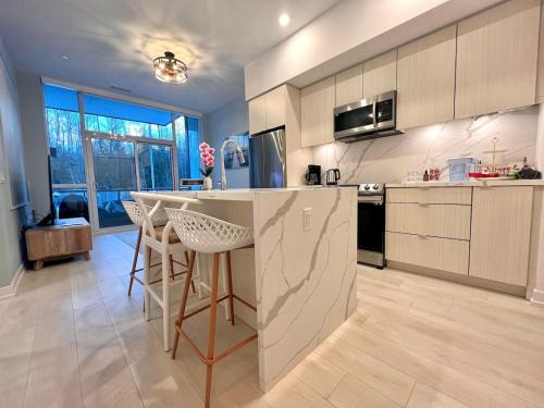 Innisfil Apartment | Elevate Your Escape All season Resort