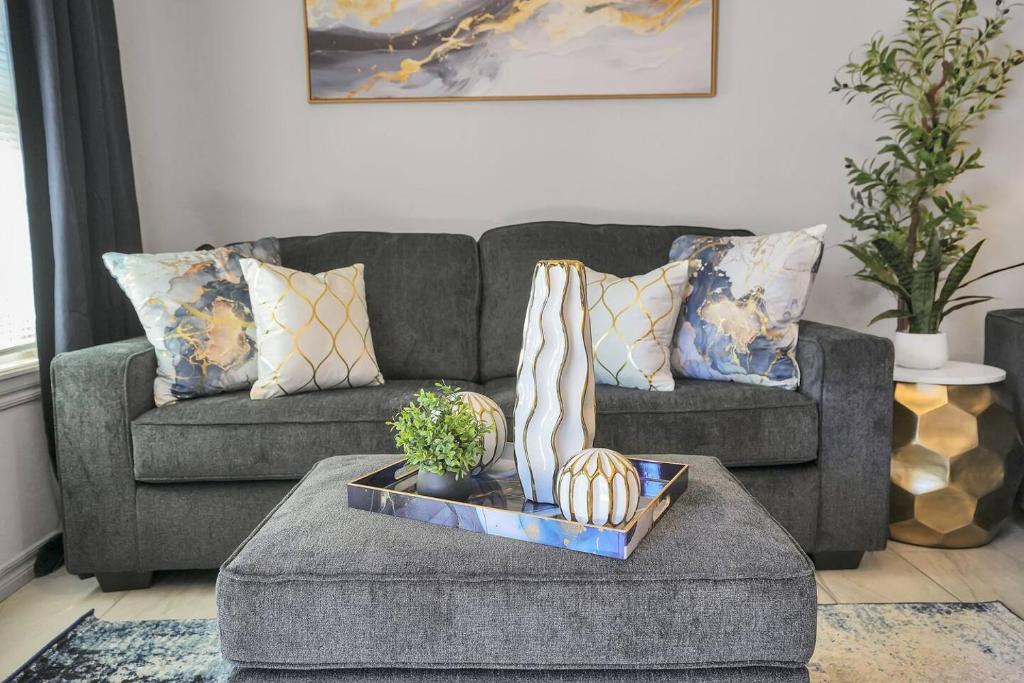Elgin Apartment | Elgin Oasis Suite A