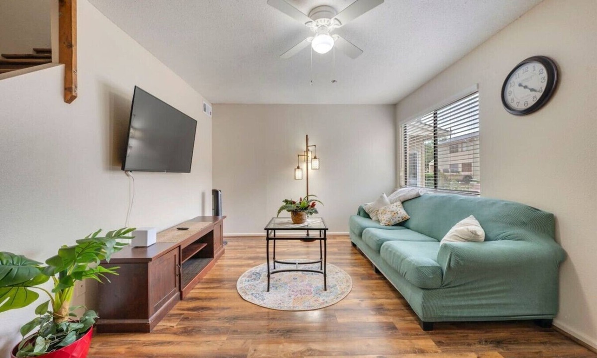 College Station Apartment | Essential 2BR Townhome | Perfect for Long Stays