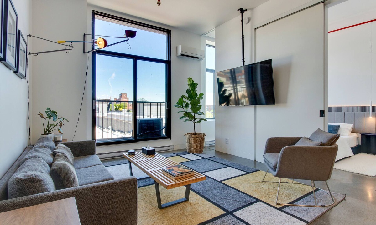 Ville-Marie Condo | Executive apartment with a stunning view - parking included