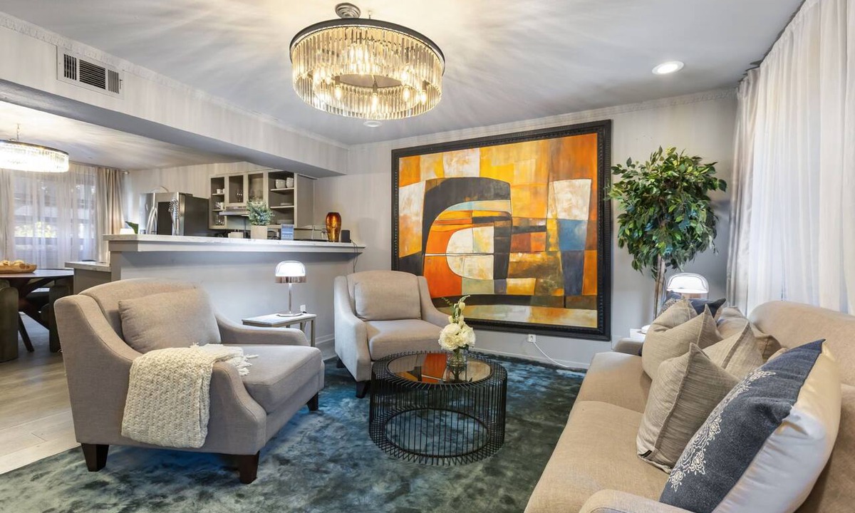 Old East Dallas Condo | Experience elevated living in this executive 2-bed, 1.5-bath furnished condo featuring a private garden-view patio. Enjoy resort-style amenities including a pool, sauna, cold plunge, and outdoor fitness deck. Perfect for extended stays!