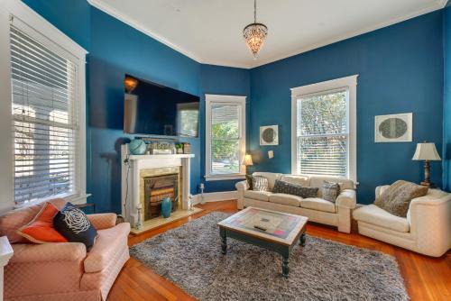 Greater Belhaven House | Explore Jackson! Historic Belhaven Home w/Porch