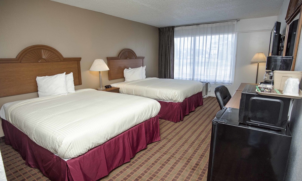 Greenville Hotel | Express Inn & Suites