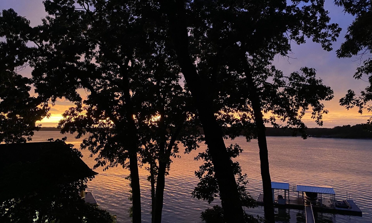 Grove House | Exquisite waterfront property on Honey Creek, Grove Ok