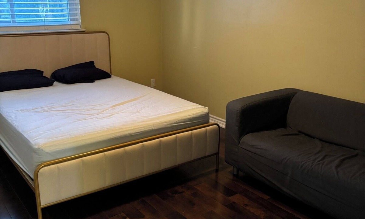 Woodbine Gardens Apartment | Full Private apartment for rent daily/weekly/Monthly