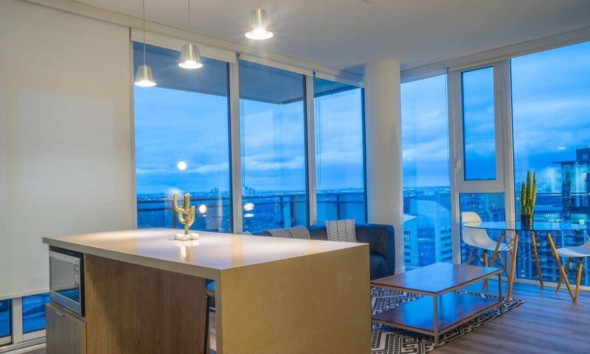 Willowdale Apartment | Furnished 2 Bedroom with 2 Bathrooms in North York | Pivot Building