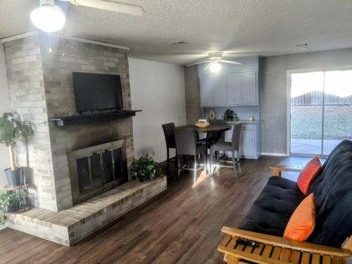 Stillwater House | Game Day Getaway 1, Walk to OSU, Prime Location