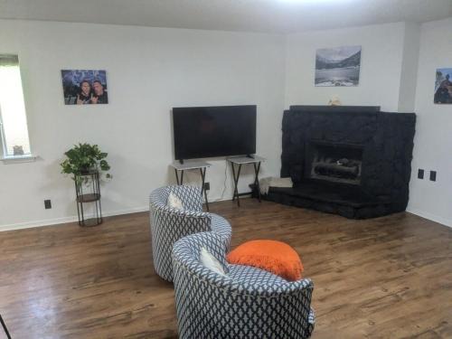Stillwater House | Game Day Getaway 2, Easy Walk to OSU Stadium