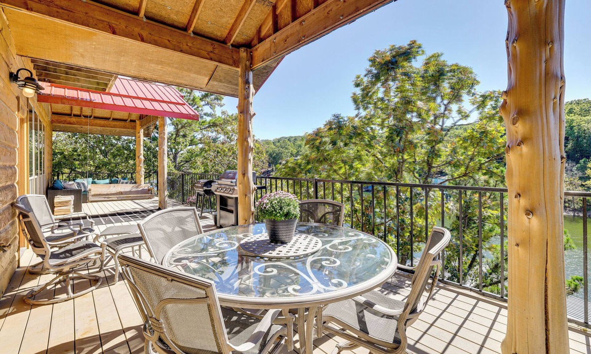 Eucha House | Grand Lake Waterfront Getaway w/Boat Slip!