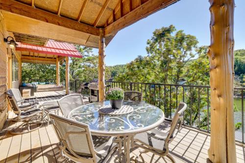 Eucha House | Grand Lake Waterfront Getaway w/Boat Slip!