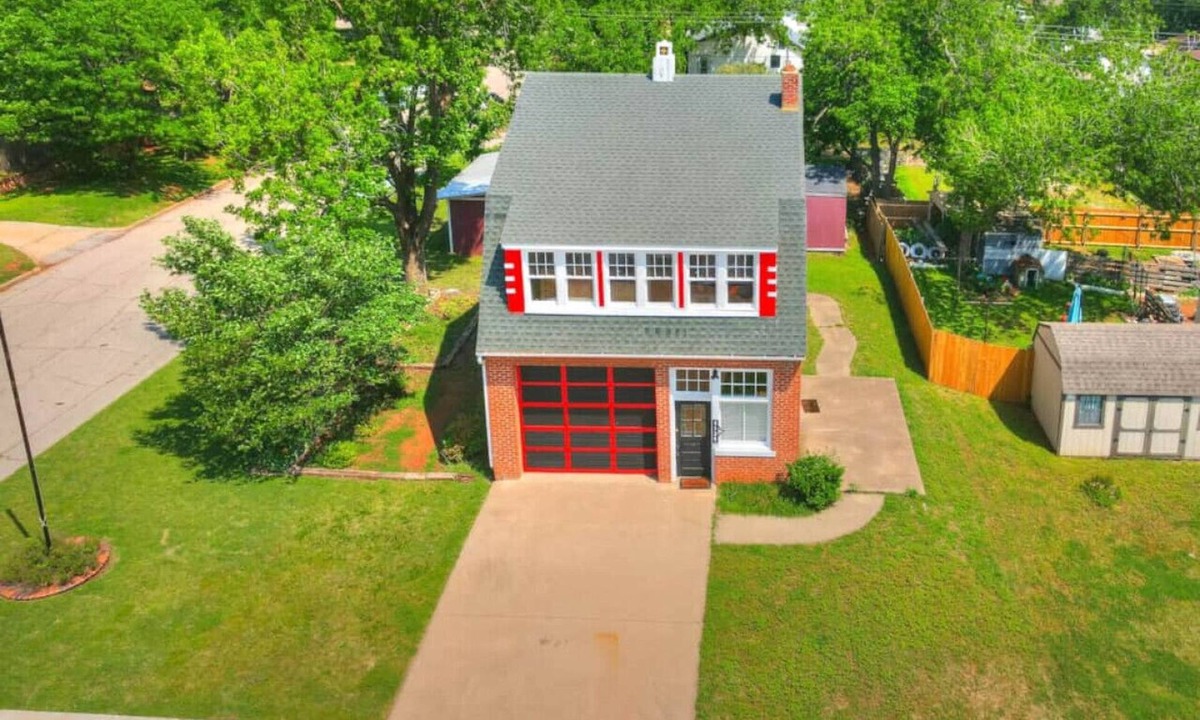 Guthrie House | Guthrie`s Historic Firehouse