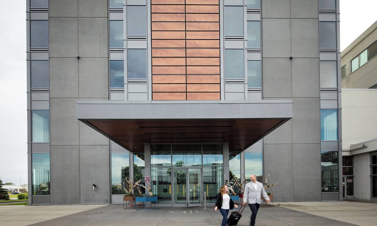 Brossard Hotel | Hôtel Alt Quartier DIX30