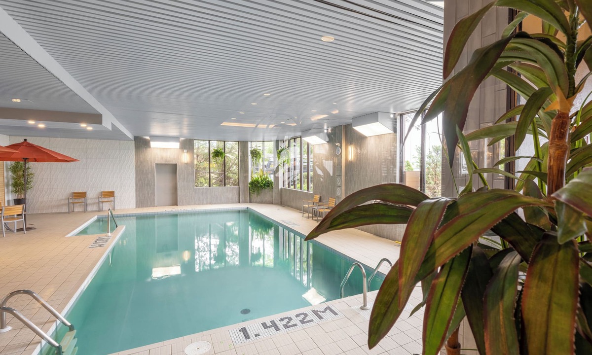 Boucherville Hotel | Hôtel WelcomINNS