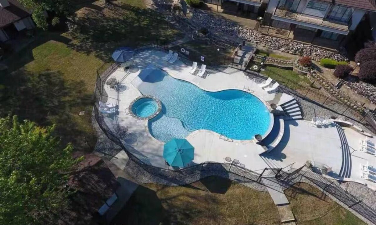 Lake Hamilton House | Hamilton Haven 4A: Your Relaxing Lake Hamilton Retreat/2BR/2 Bath, Pool & Patio