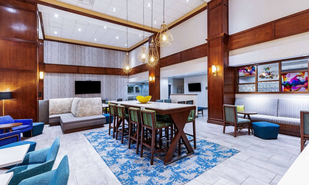 Washington Ave./ Memorial Park Hotel | Hampton Inn & Suites Houston Heights I-10