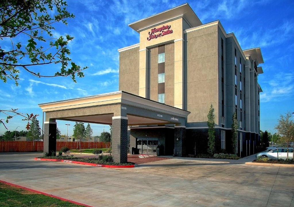 Moore Hotel | Hampton Inn & Suites-Moore