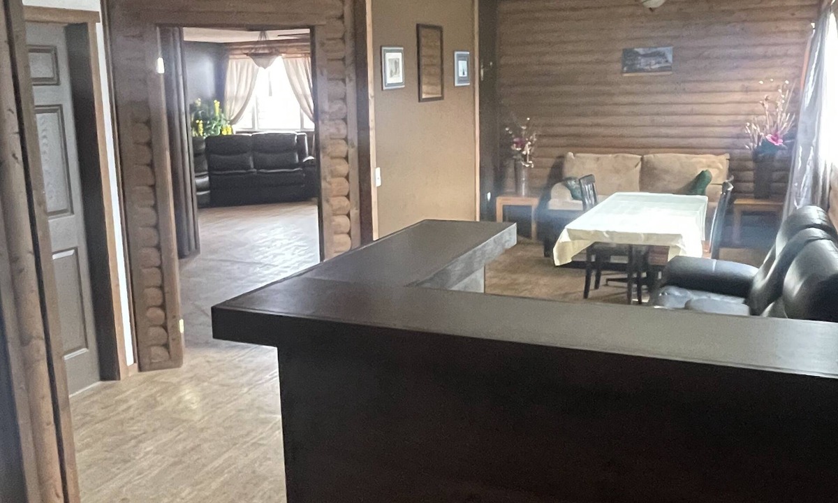 St. Anthony Hostel | Harbour Hutch