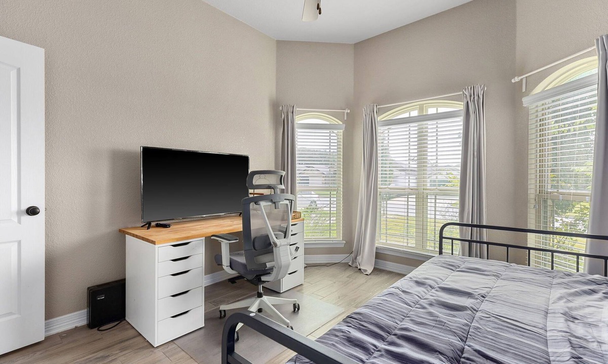 Killeen House | Harker Heights 7Bd, 12PPL, Perfect For Families, Contractors, Insurance