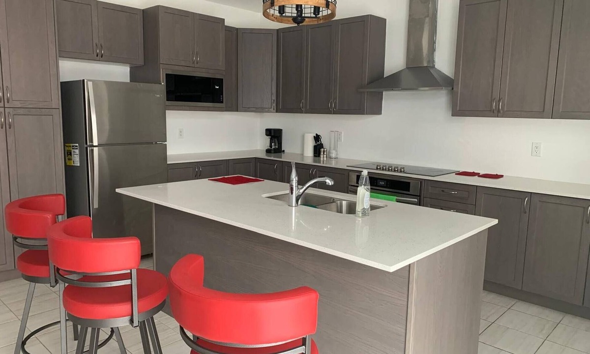 Lindsay House | Have a Wonderful Time in This Beautiful House!