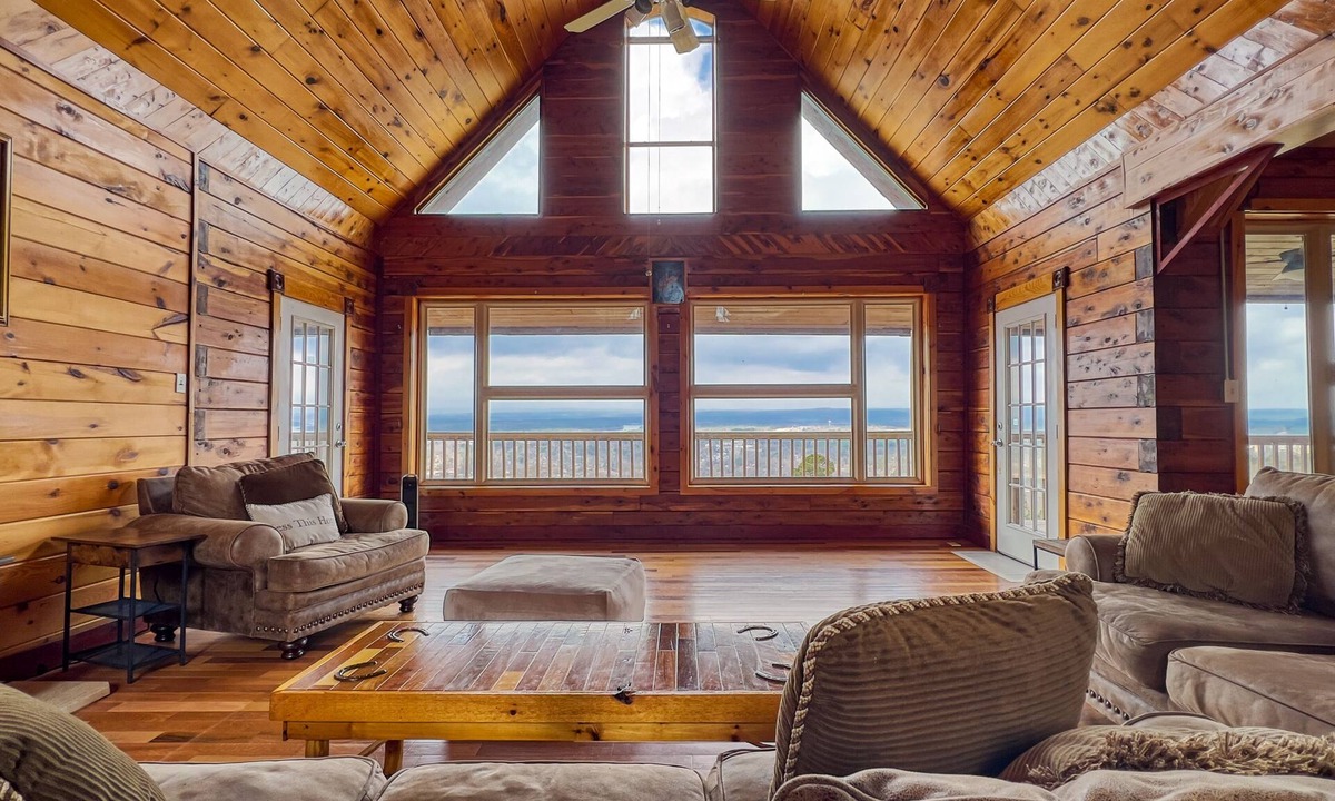 Heber Springs Cabin | Heber Springs Lake Cabin – Sleeps 12