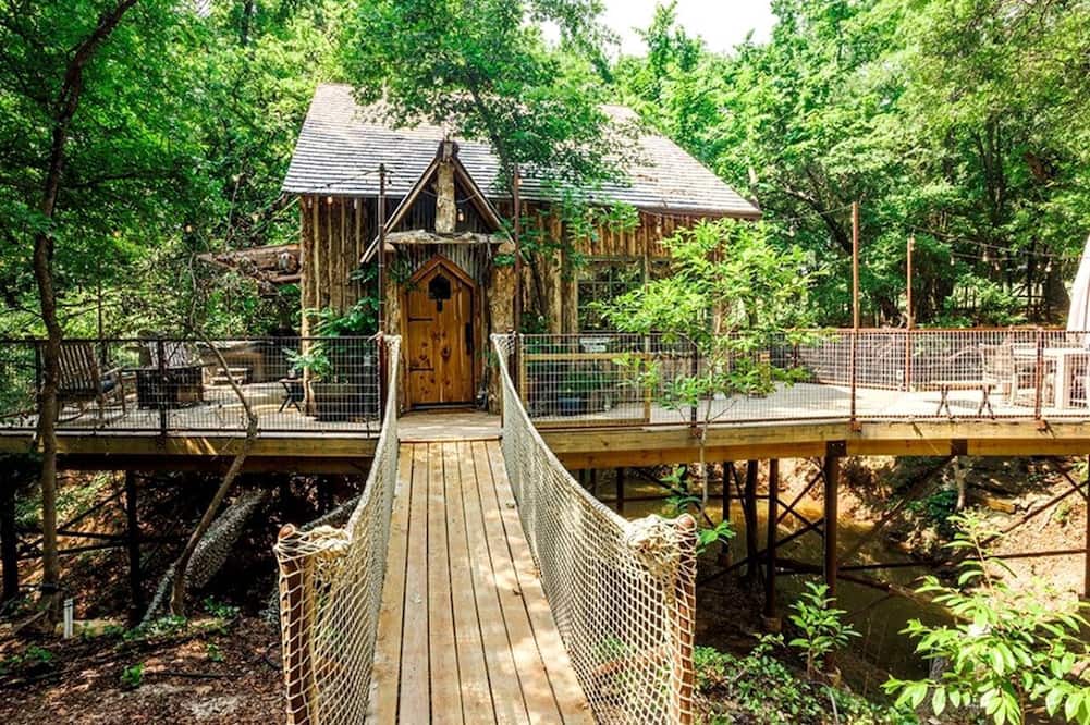 Dennis Cabin | Hobbit Treehouse with Waterfall on the Brazos River for Glamping in Texas