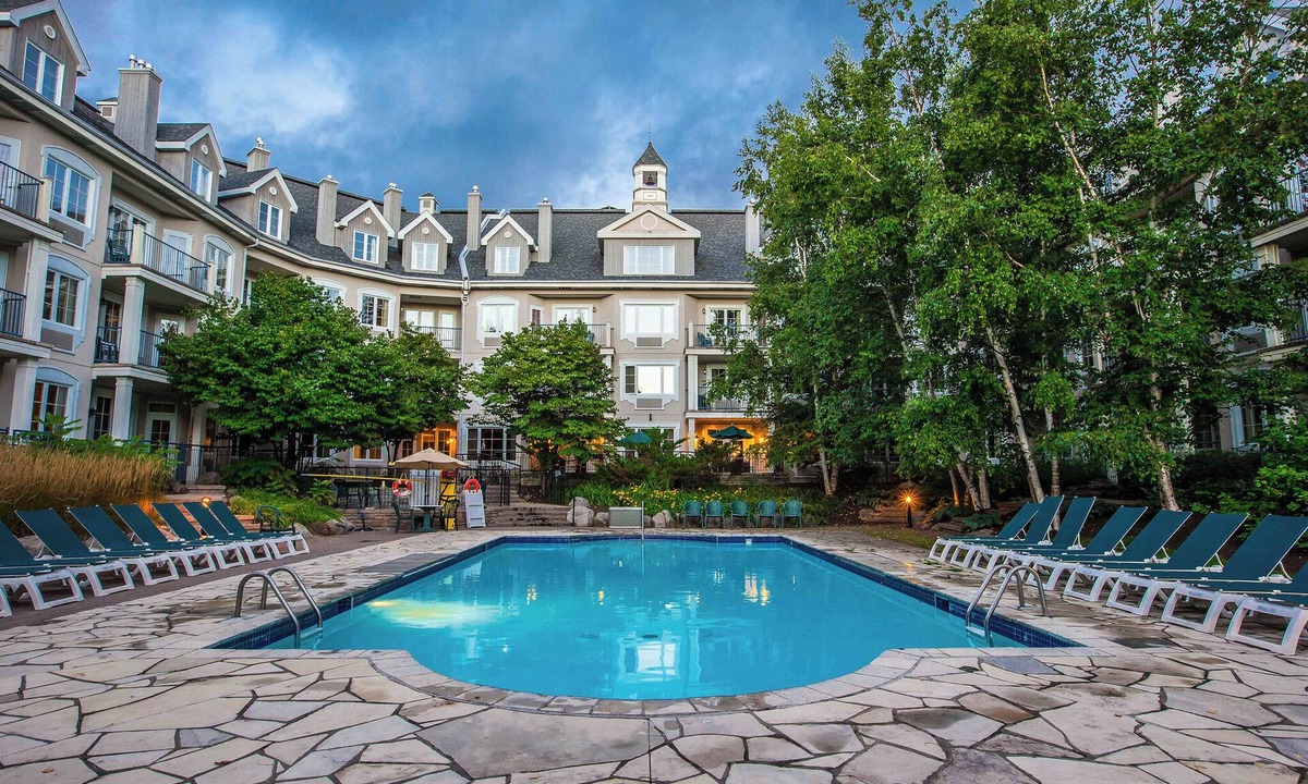 Mont-Tremblant Pedestrian Village Hotel | Holiday Inn Express and Suites Tremblant by IHG