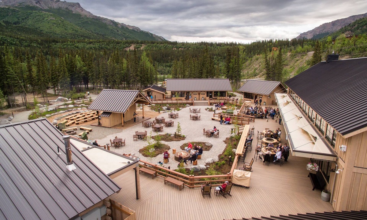 Denali National Park Resort | Holland America Denali Lodge