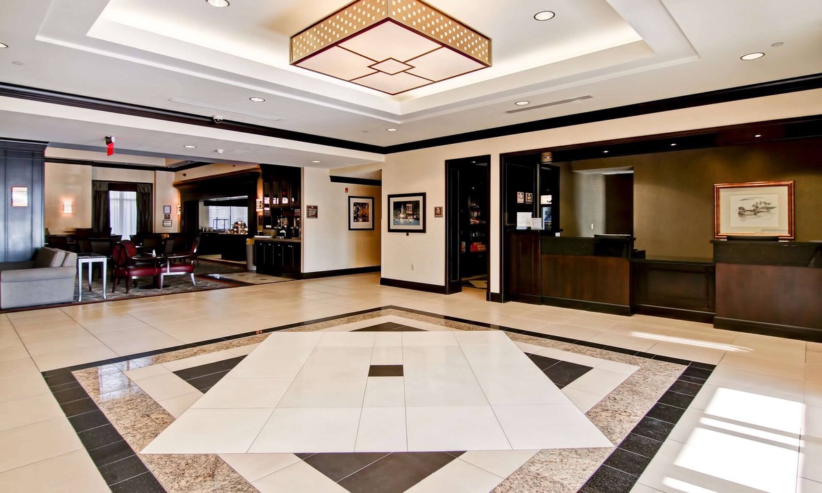 Airport Corporate Hotel | Homewood Suites by Hilton Toronto Airport Corporate Centre