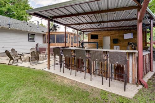 Bryan House | Hot Tub + Outdoor Kitchen: Stylish Home in Bryan