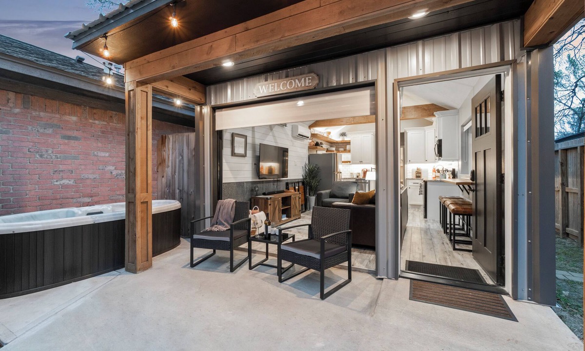 Spring House | HOT TUB! Tiny Home with one feature you won't find anywhere else.