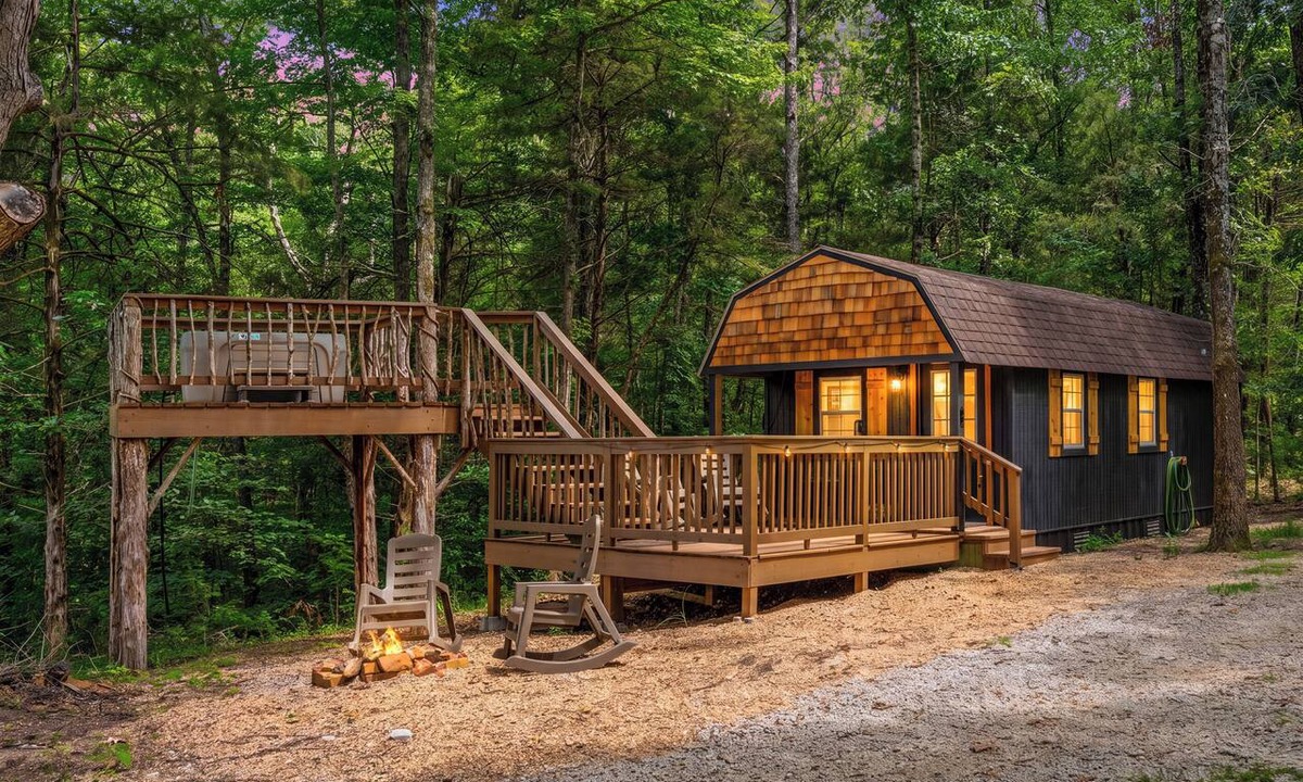 Jasper Cabin | Hot Tub Tower Private Bungalow Buffalo River